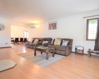 Resale - Villa - Orihuela Costa - Villamartín