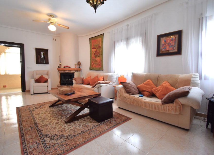 Resale - Villa - Orihuela Costa - Villamartín