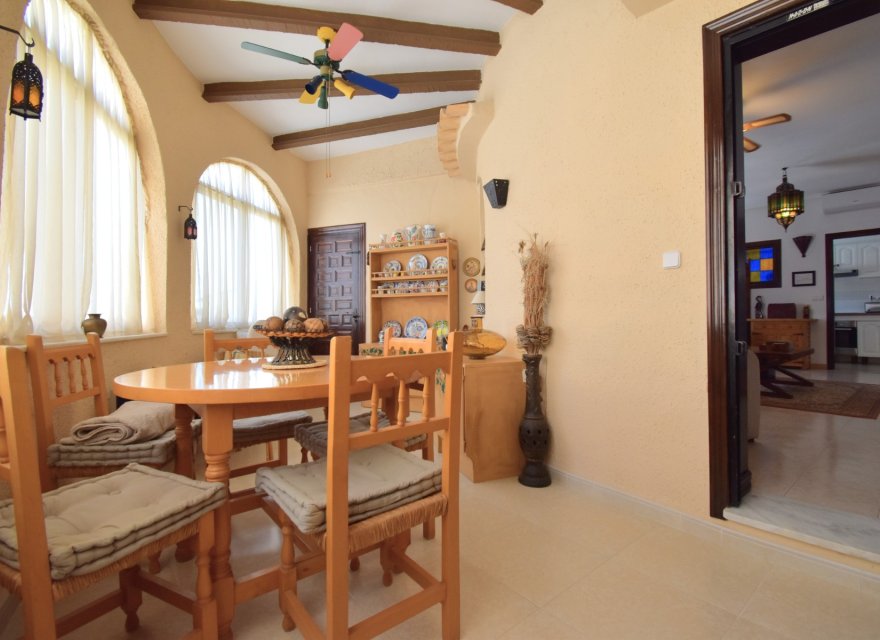 Resale - Villa - Orihuela Costa - Villamartín