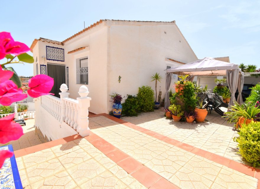 Resale - Villa - Orihuela Costa - Villamartín