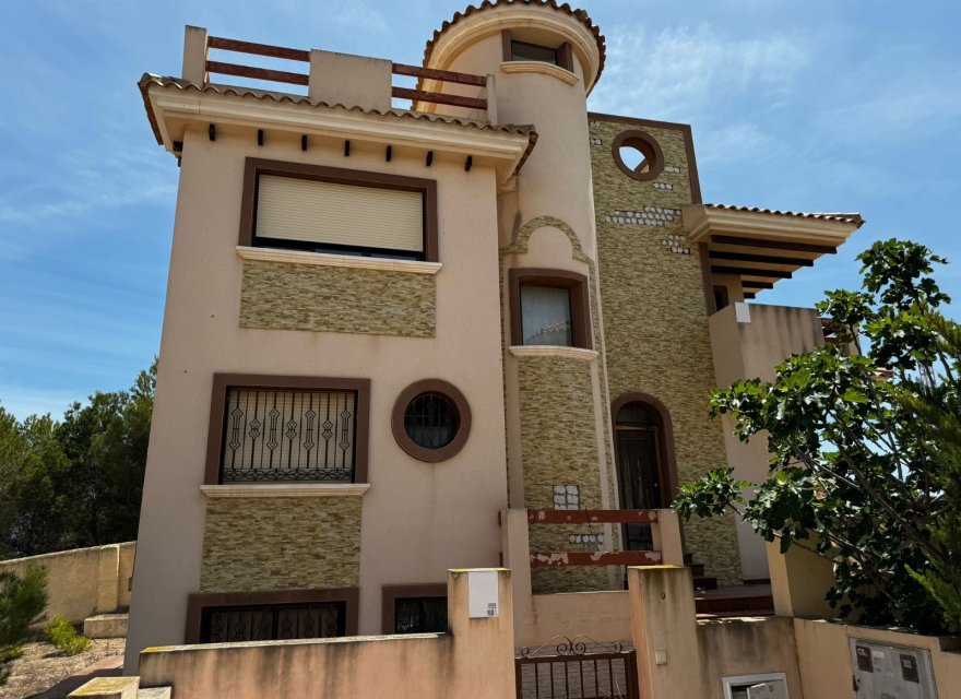 Resale - Villa - Orihuela Costa - Villamartín