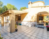 Resale - Villa - Orihuela Costa - Villamartín