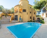 Resale - Villa - Orihuela Costa - Villamartín