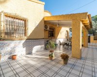 Resale - Villa - Orihuela Costa - Villamartín