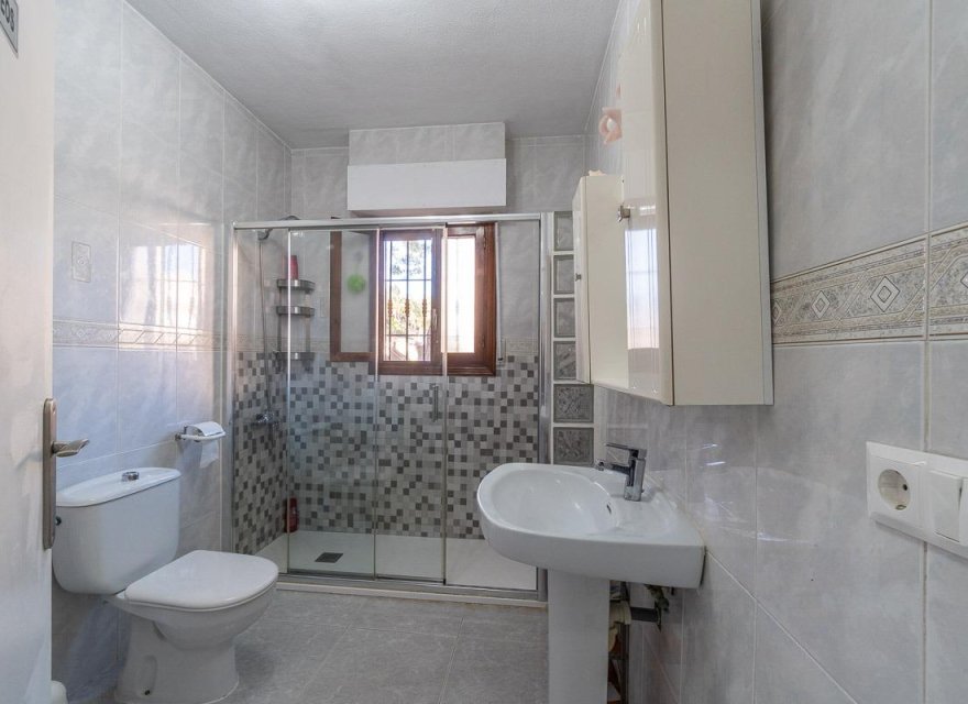 Resale - Villa - Orihuela Costa - Villamartín