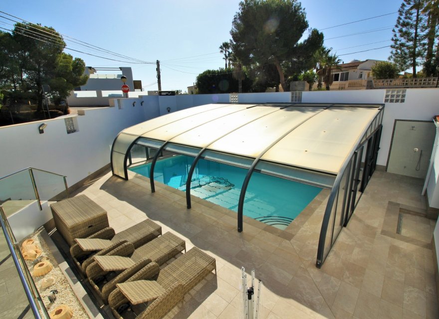 Resale - Villa - Orihuela Costa - Villamartin