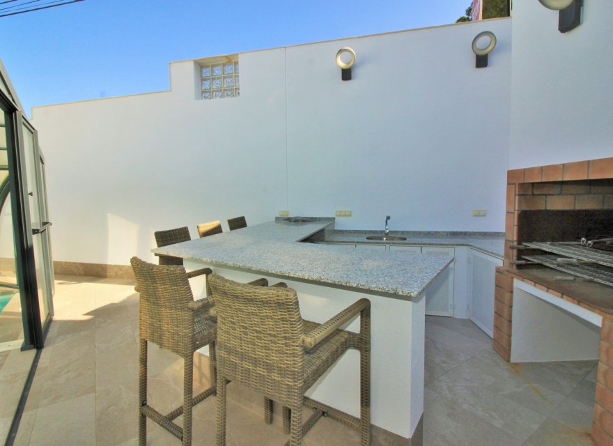 Resale - Villa - Orihuela Costa - Villamartin