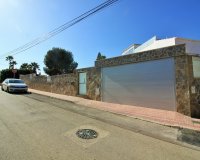 Resale - Villa - Orihuela Costa - Villamartin