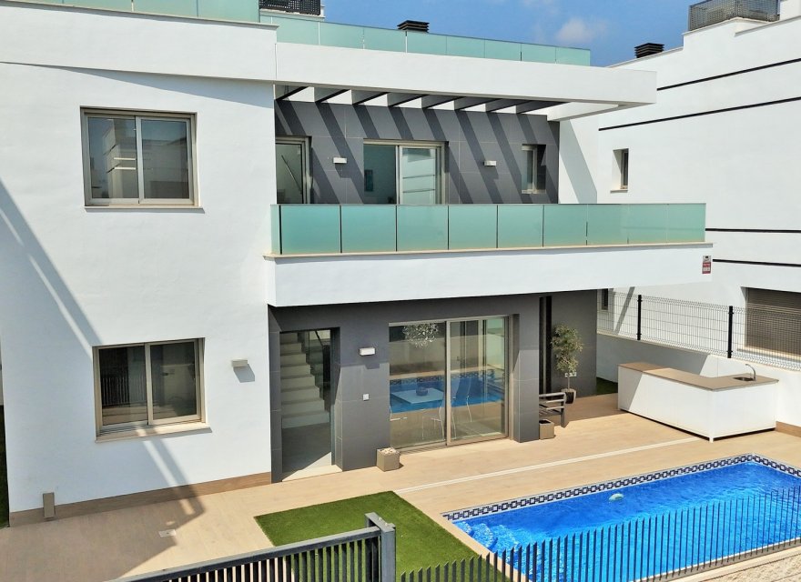 Resale - Villa - Orihuela Costa - Villamartin