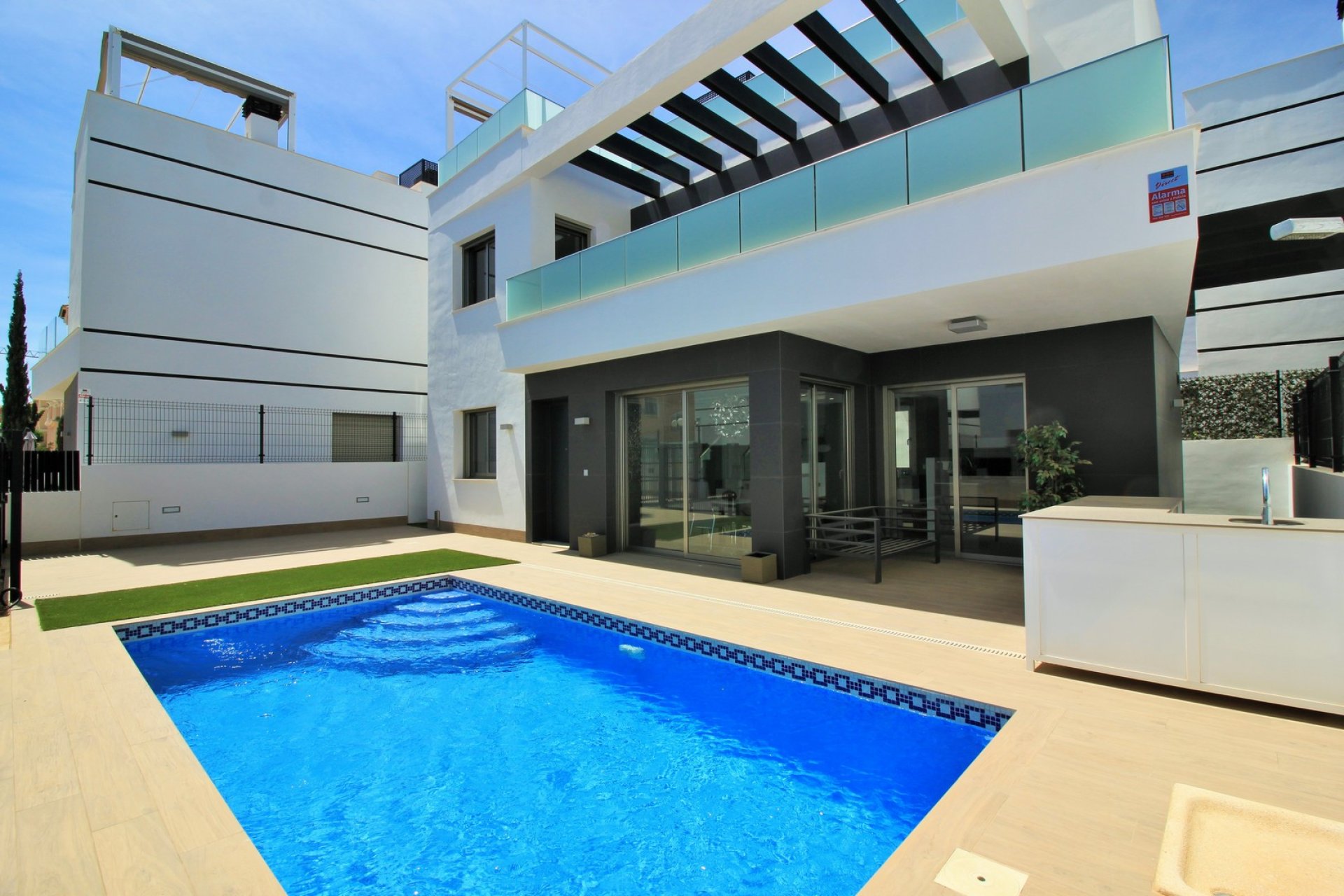 Resale - Villa - Orihuela Costa - Villamartin