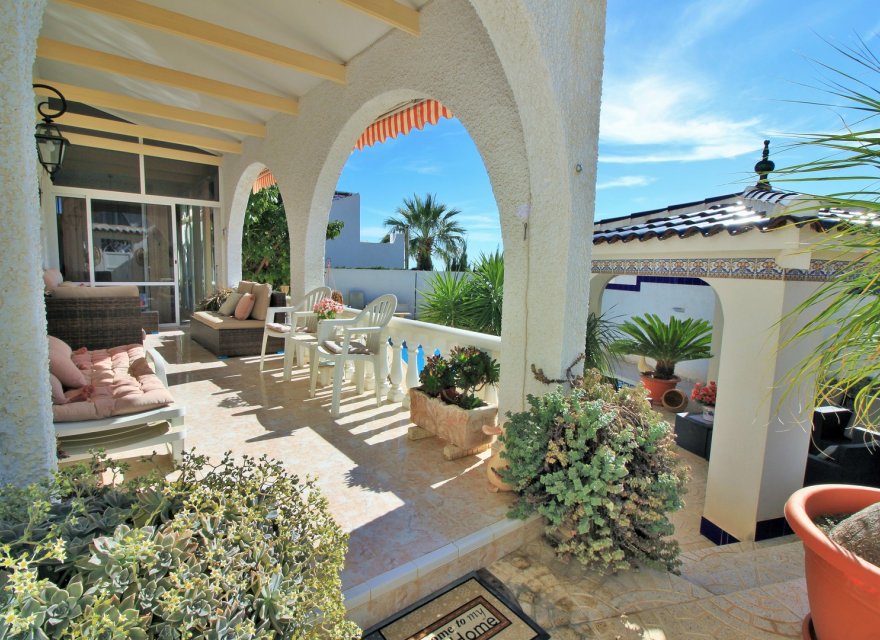 Resale - Villa - Orihuela Costa - Villamartin