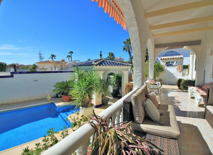 Resale - Villa - Orihuela Costa - Villamartin