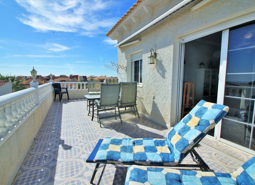 Resale - Villa - Orihuela Costa - Villamartin