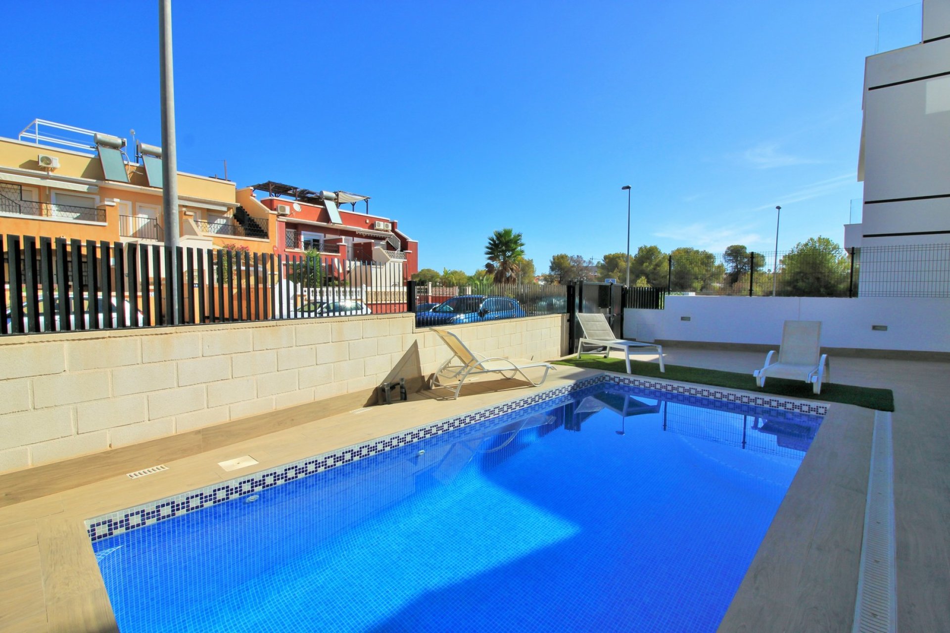 Resale - Villa - Orihuela Costa - Villamartin