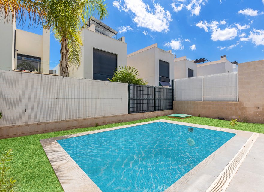 Resale - Villa - Orihuela Costa