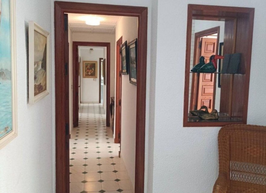 Resale - Villa - Orihuela Costa