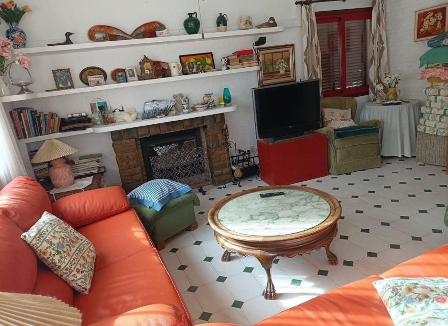Resale - Villa - Orihuela Costa