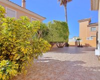 Resale - Villa - Orihuela Costa