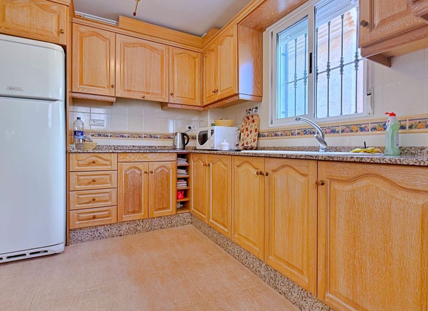 Resale - Villa - Orihuela Costa