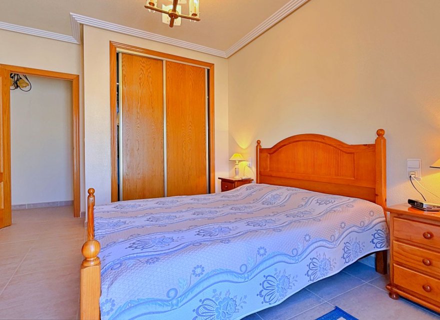 Resale - Villa - Orihuela Costa
