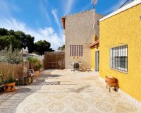 Resale - Villa - Orihuela Costa