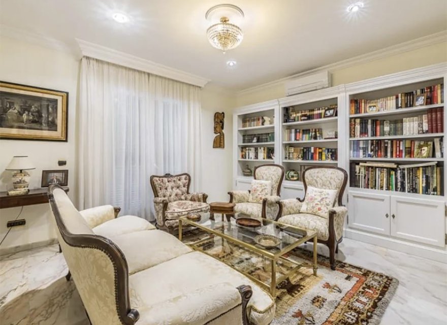 Resale - Villa - Palma de Mallorca - Cas Catala