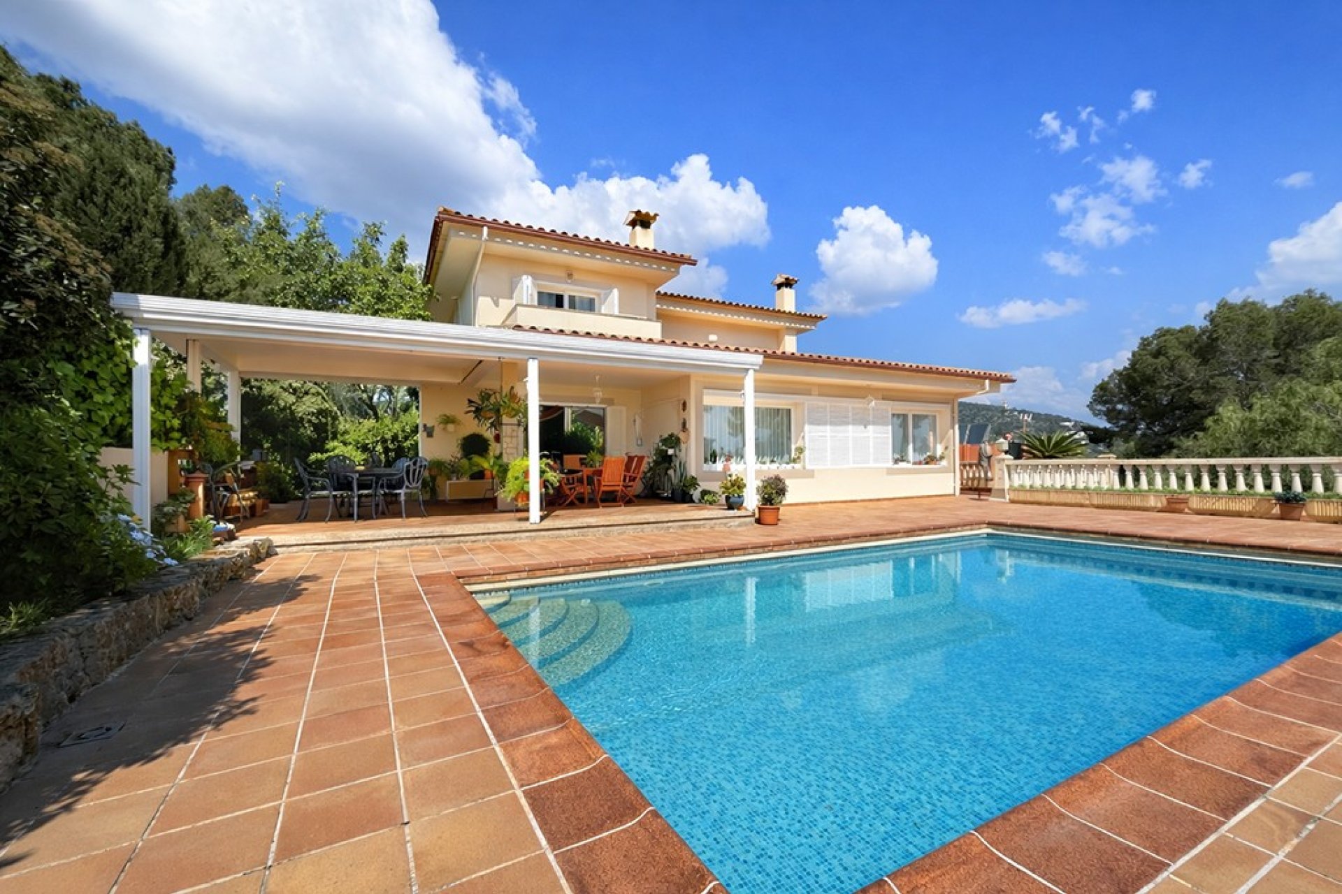 Resale - Villa - Palma de Mallorca - Cas Catala