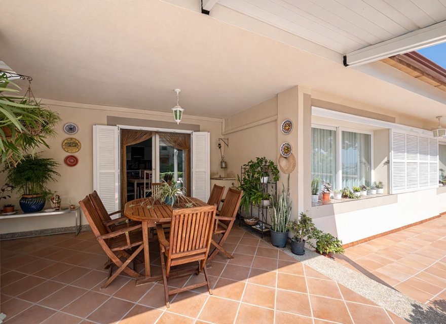 Resale - Villa - Palma de Mallorca - Cas Catala