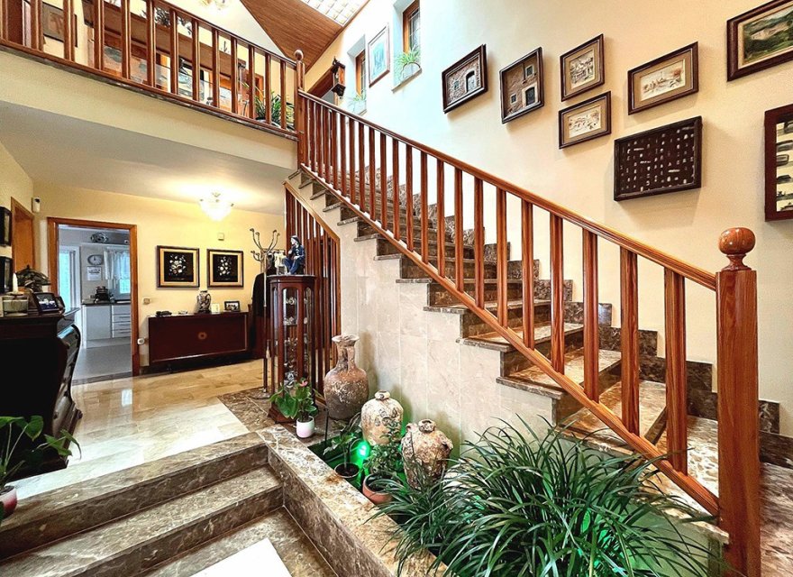 Resale - Villa - Palma de Mallorca - Cas Catala