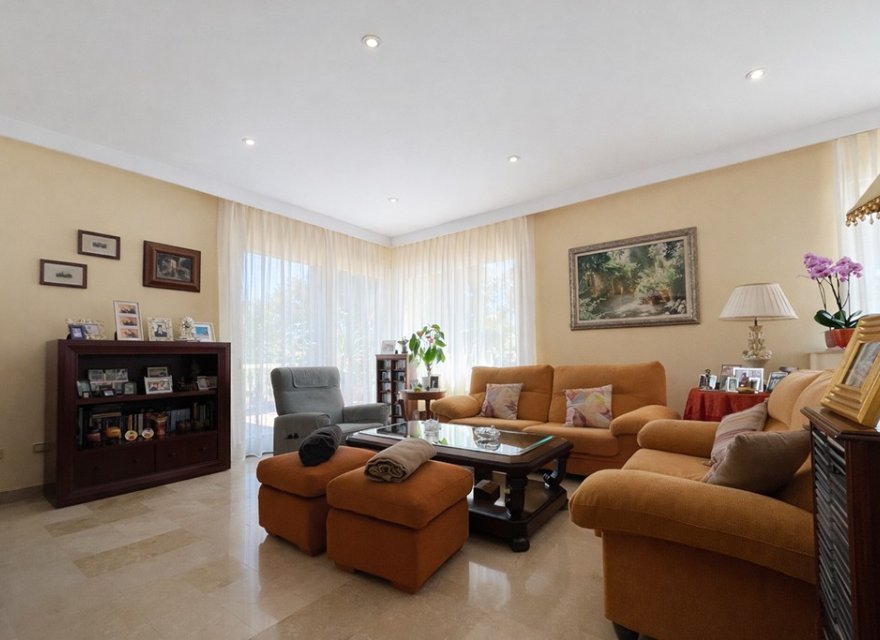 Resale - Villa - Palma de Mallorca - Cas Catala