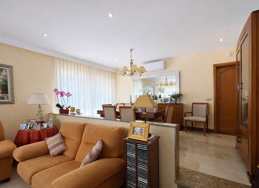 Resale - Villa - Palma de Mallorca - Cas Catala