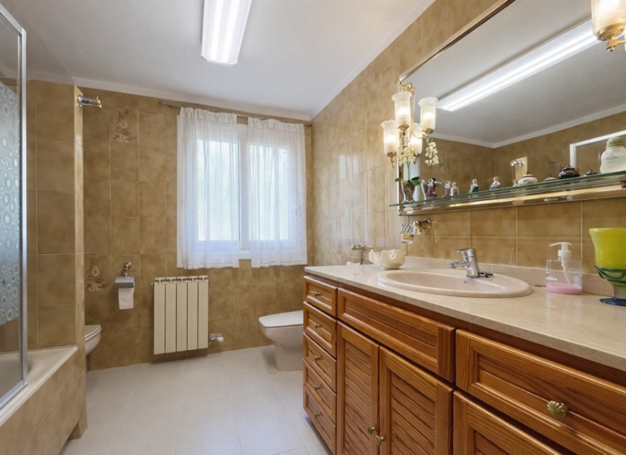 Resale - Villa - Palma de Mallorca - Cas Catala