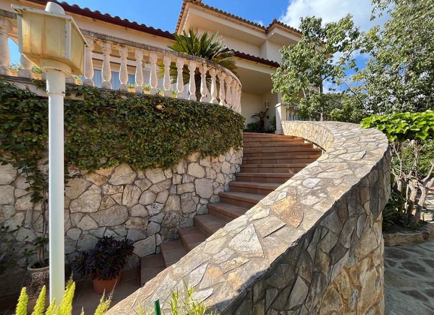 Resale - Villa - Palma de Mallorca - Cas Catala