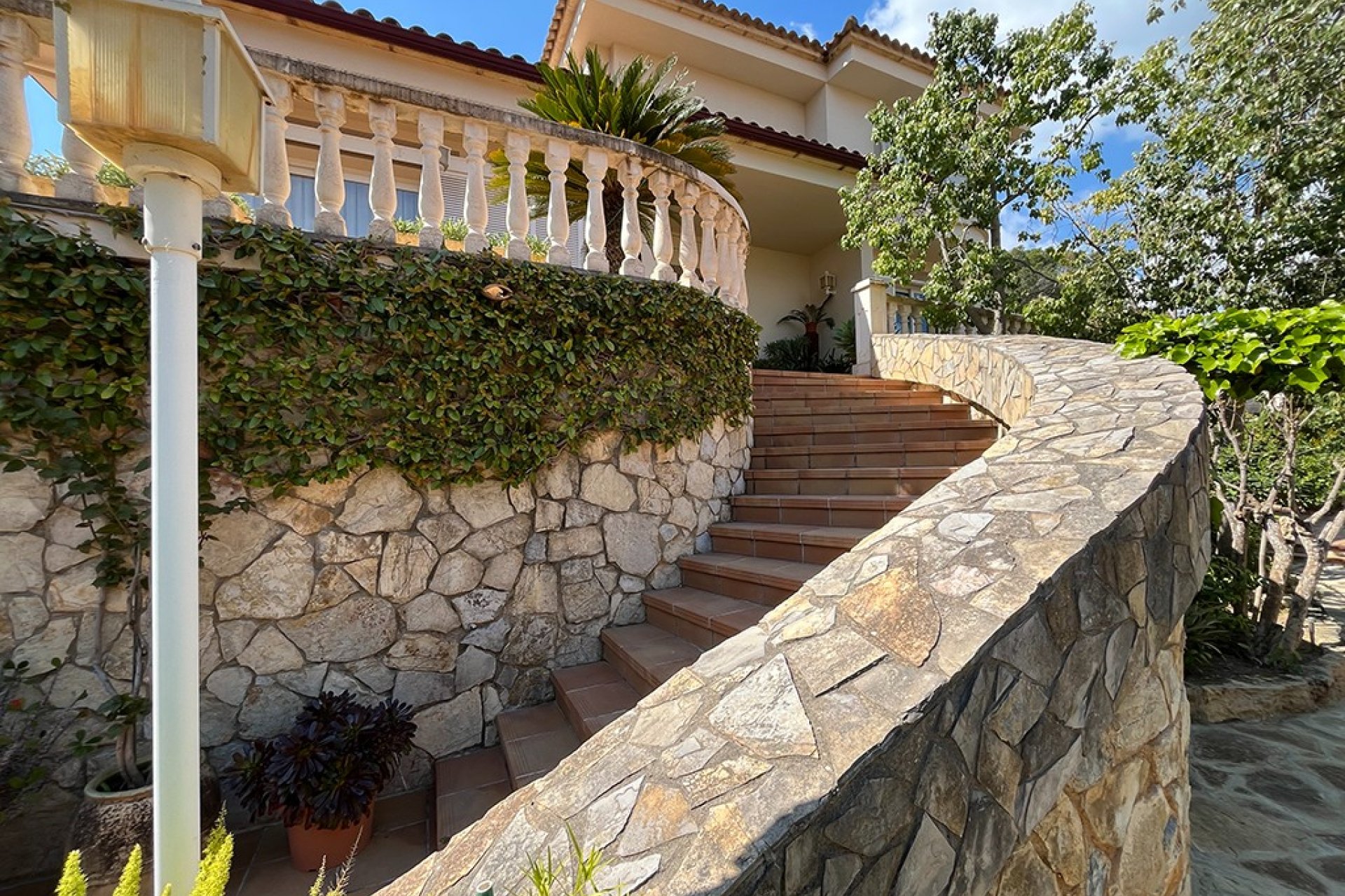 Resale - Villa - Palma de Mallorca - Cas Catala