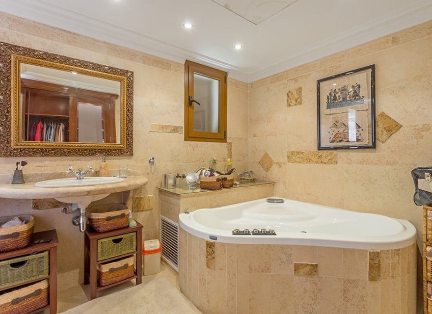 Resale - Villa - Palma de Mallorca - Palma