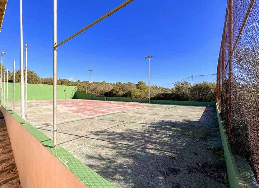 Resale - Villa - Palma de Mallorca - Portol