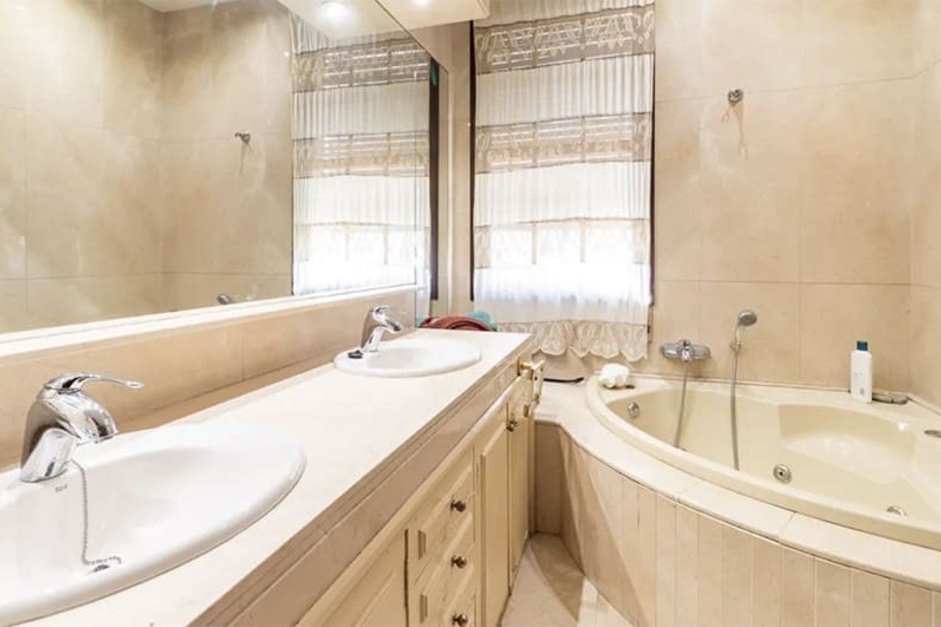 Resale - Villa - Palma de Mallorca - San Agustí