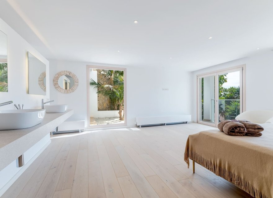 Resale - Villa - Palma de Mallorca - Son Vida