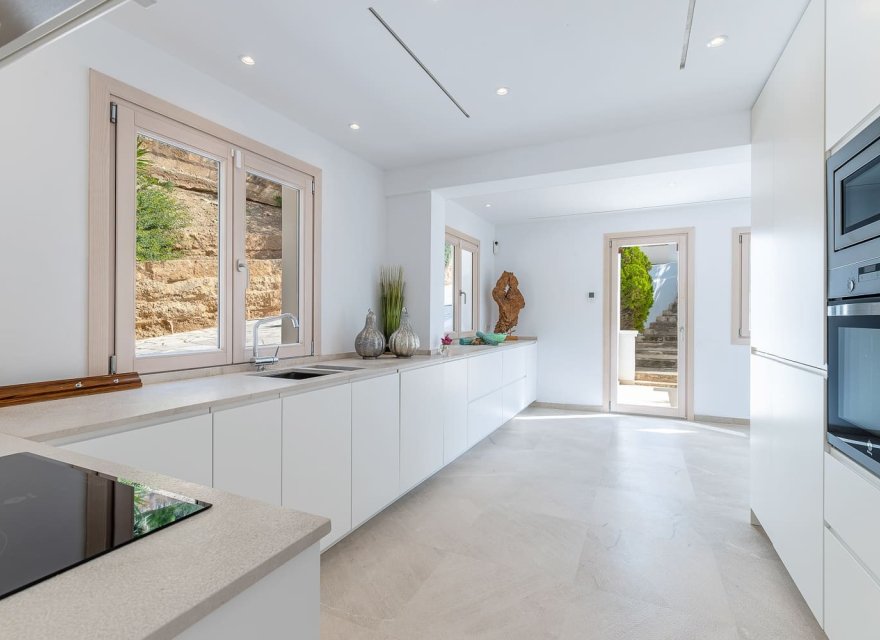 Resale - Villa - Palma de Mallorca - Son Vida