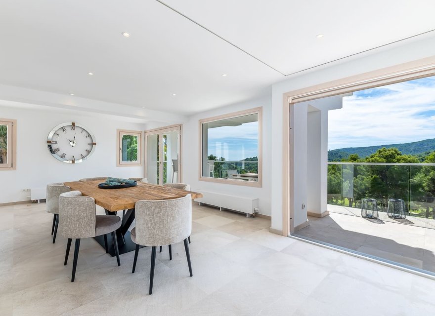 Resale - Villa - Palma de Mallorca - Son Vida