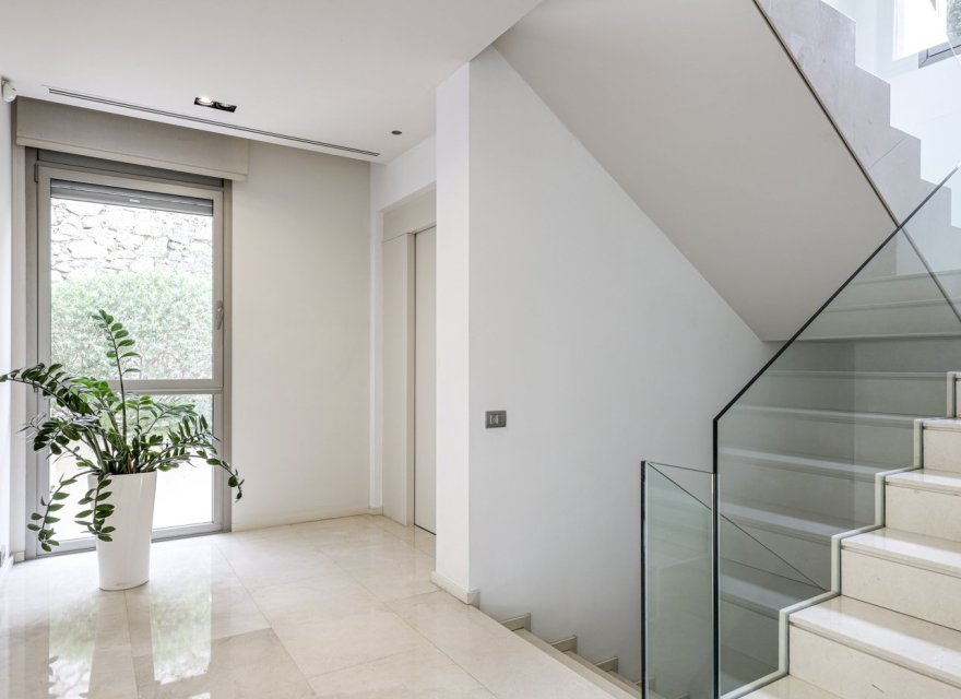 Resale - Villa - Pedralbes