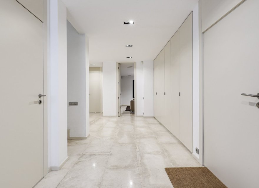 Resale - Villa - Pedralbes