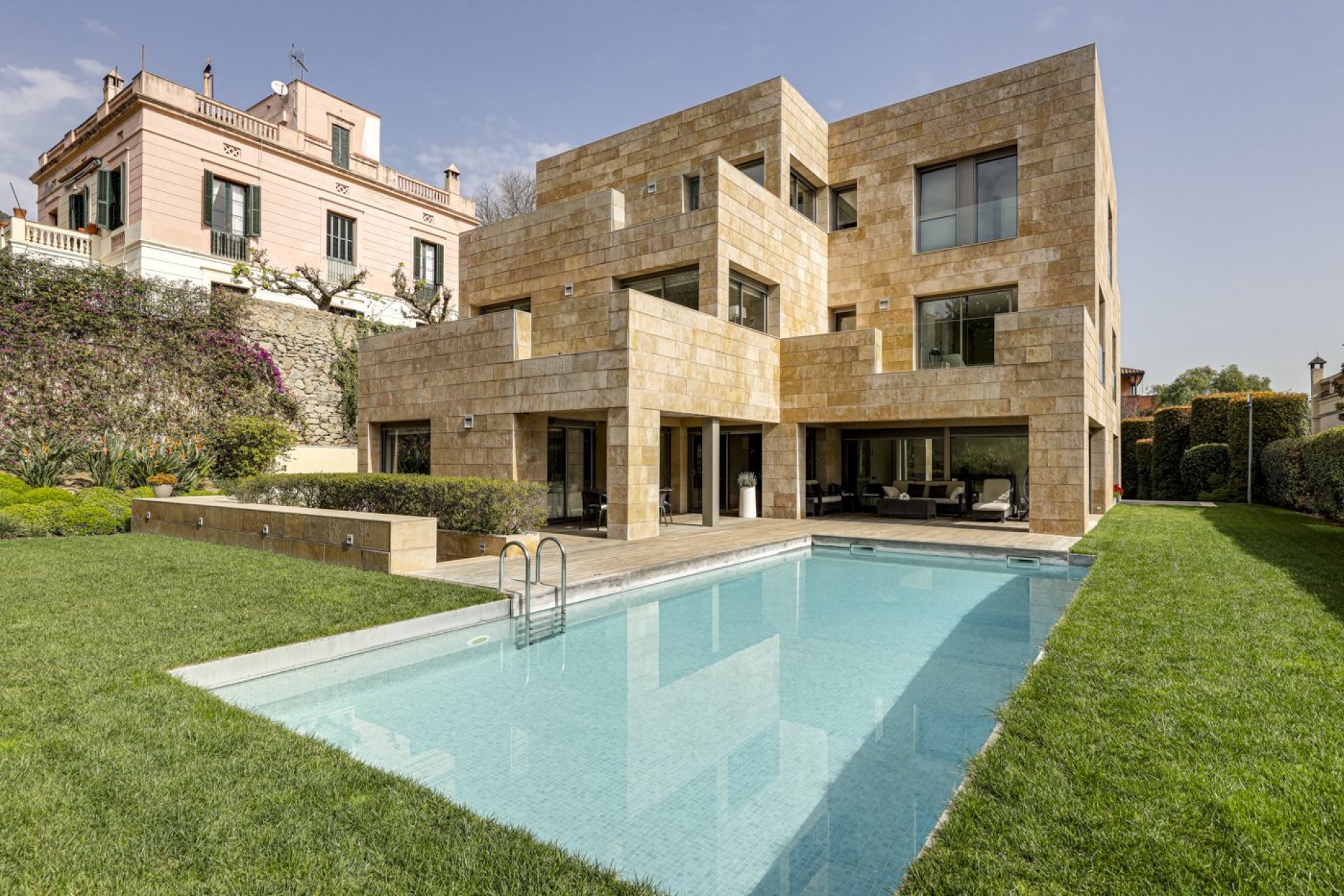 Resale - Villa - Pedralbes