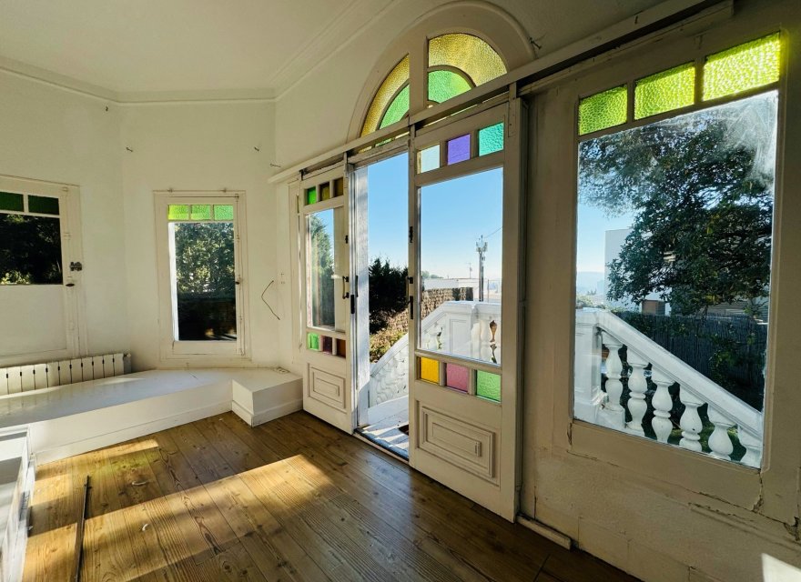 Resale - Villa - Pedralbes