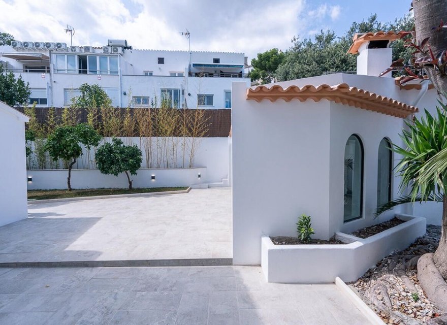 Resale - Villa - Pollenca