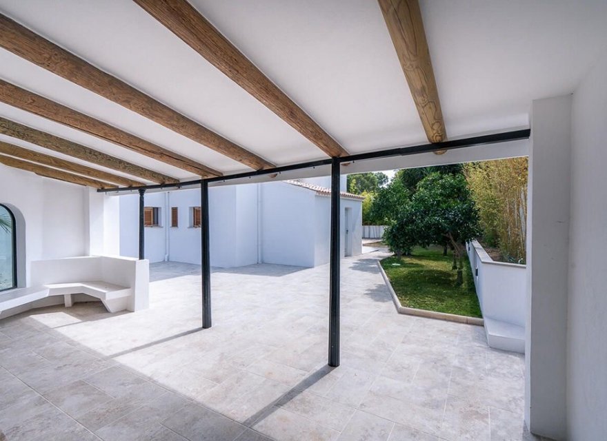 Resale - Villa - Pollenca