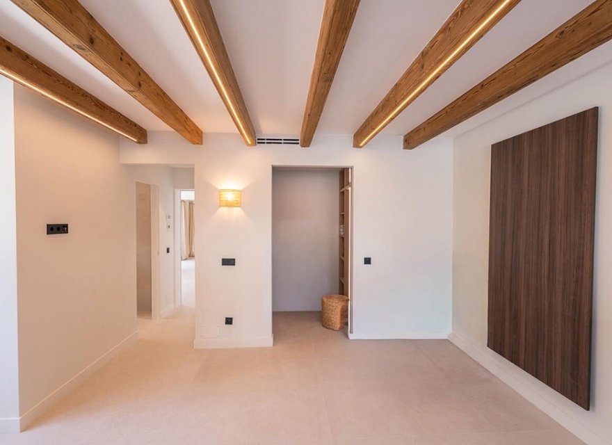 Resale - Villa - Pollenca