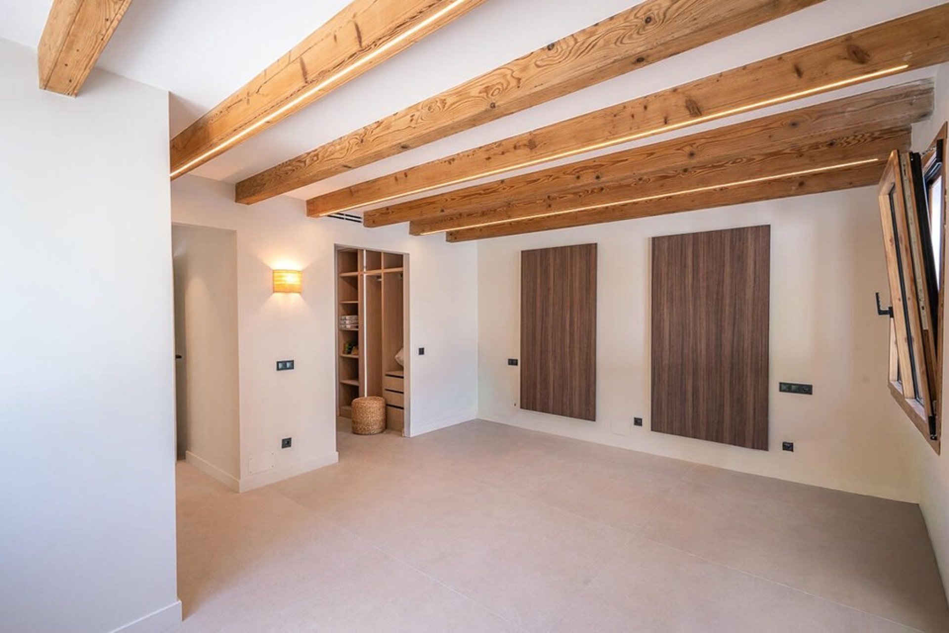 Resale - Villa - Pollenca