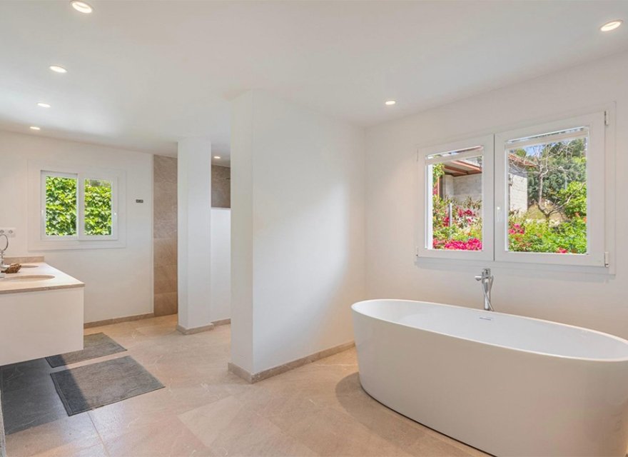 Resale - Villa - Portals Nous