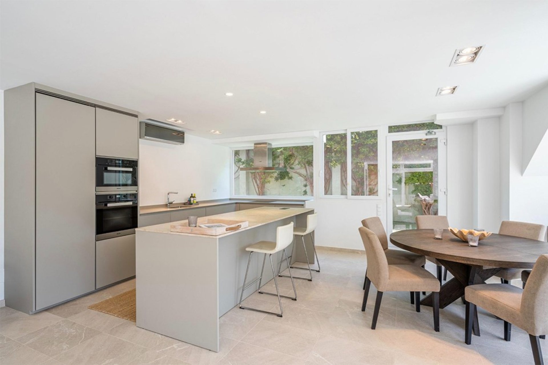 Resale - Villa - Portals Nous